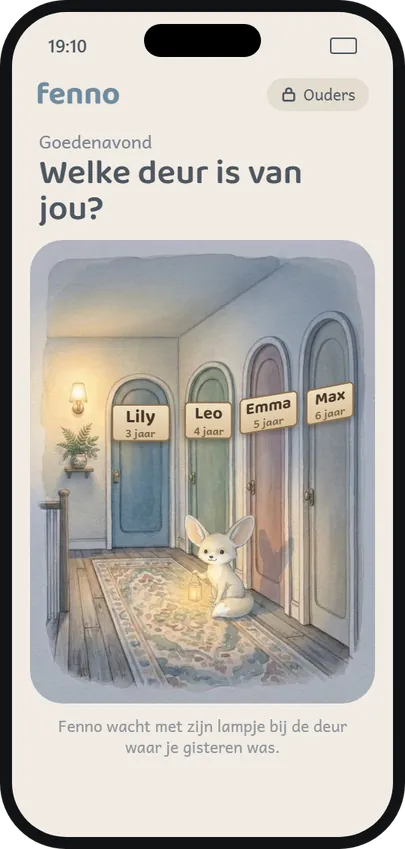 De gang in Fenno met de namen Lily, Leo, Emma en Max op de deuren
